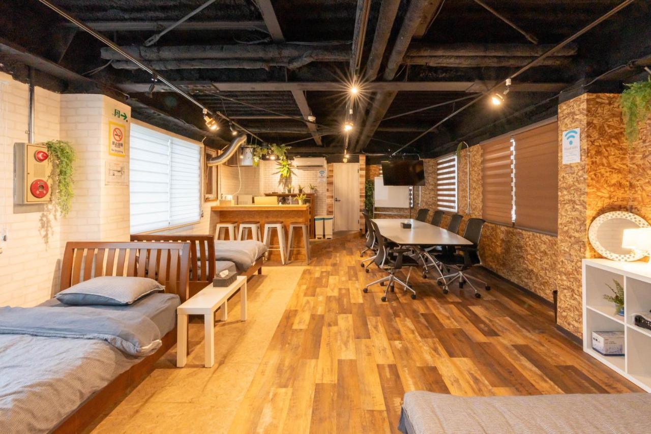 U.House Aparthotel Osaka Bagian luar foto