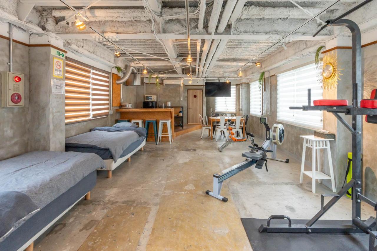 U.House Aparthotel Osaka Bagian luar foto